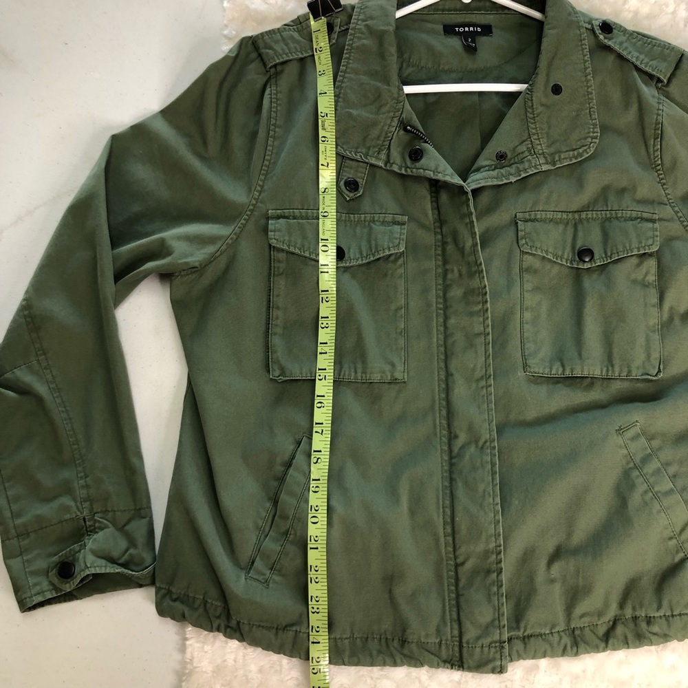Torrid Women's Army Green Utility Jacket Sz 2 - Picture 6 of 6